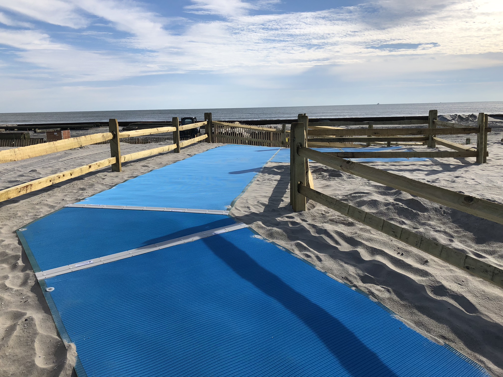 AM Bleu découpe spécifique 2